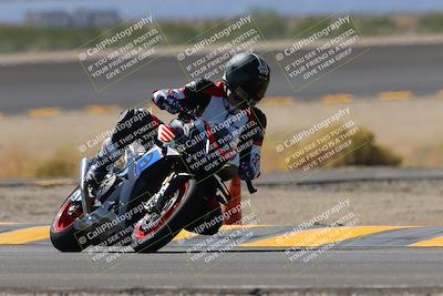 media/Oct-08-2022-SoCal Trackdays (Sat) [[1fc3beec89]]/Turn 14 (1050am)/